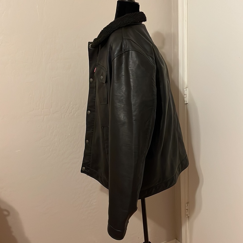 Levi’s Bomber Jacket - image 5